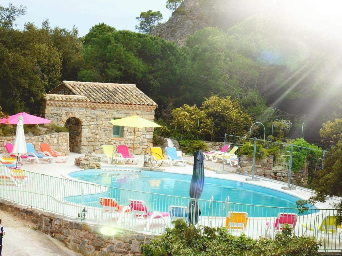 Hotel Les Hauts De Mourèze Exteriör bild